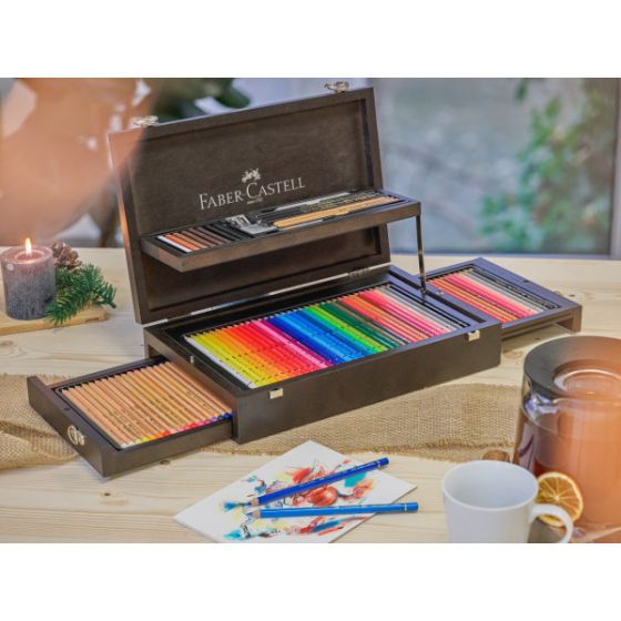 Coffret Prestige Beaux-Arts en bois Faber-Castell – Ensemble de crayons Polychromos, Aquarellables et Pastels Coffret Prestige Beaux-Arts en bois Faber-Castell – Ensemble de crayons Polychromos, Aquarellables et Pastels