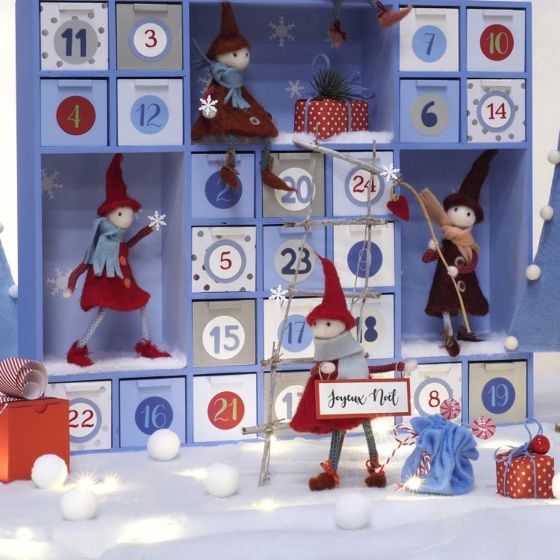 Calendrier de l’Avent en bois 3 niches – 24 tiroirs, 40×34×8 cm (Artemio, FSC)