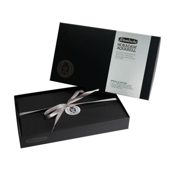 Luxueux coffret bois teintée noir édition limitée aquarelle Horadam