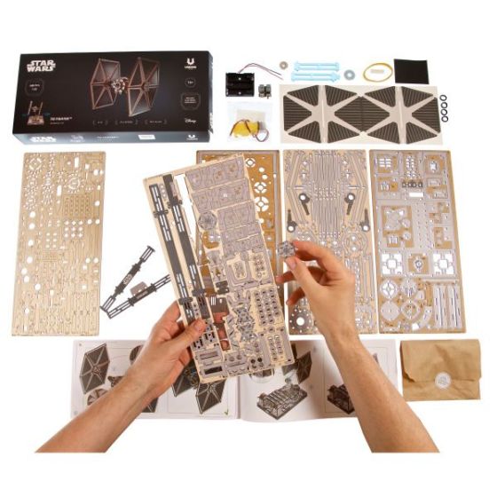 Maquette mécanique Chasseur TIE Star Wars | Art & Loisirs